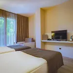 & Relax Zone Cattleya Hotel Krushuna