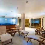 & Relax Zone Cattleya