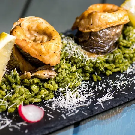 & Relax Zone Cattleya