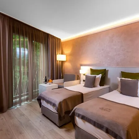 Hotel & Relax Zone Cattleya Kruszuna