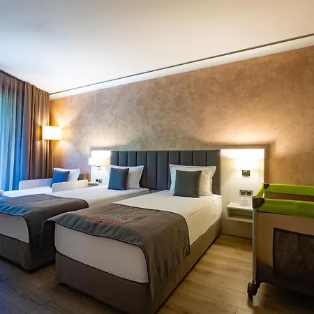 & Relax Zone Cattleya Hotel 3*