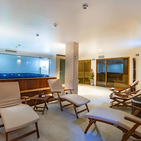 & Relax Zone Cattleya