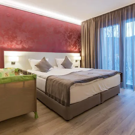 Hotel & Relax Zone Cattleya 3*