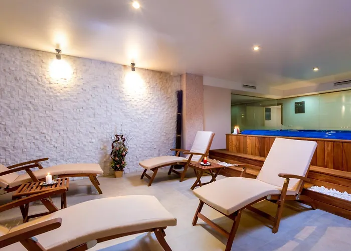 & Relax Zone Cattleya クルシュナ