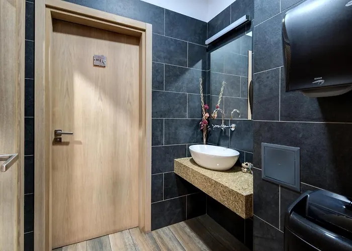 Хотел & Relax Zone Cattleya 3*