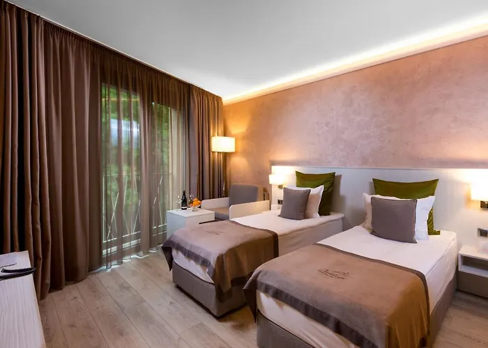 Хотел & Relax Zone Cattleya Крушуна