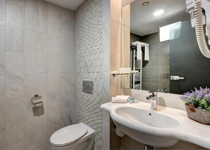 & Relax Zone Cattleya 3* Крушуна