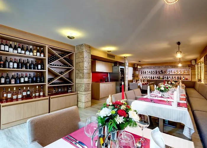 & Relax Zone Cattleya Хотел