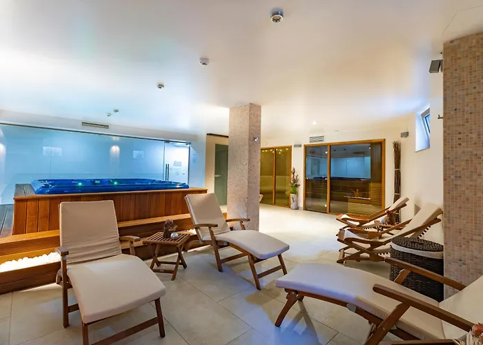 & Relax Zone Cattleya