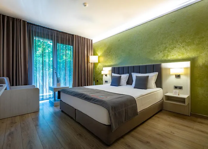 & Relax Zone Cattleya Крушуна